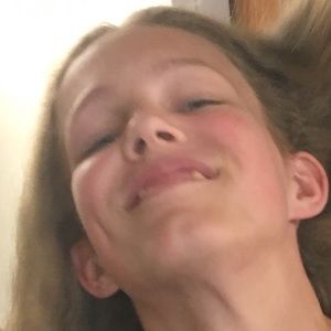 Meet your Posher, Alivia
